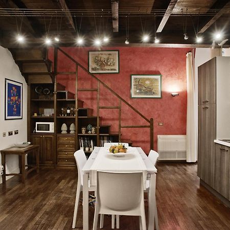 Trilocale Al Politeama - Zyz Apartment ปาแลร์โม ภายนอก รูปภาพ