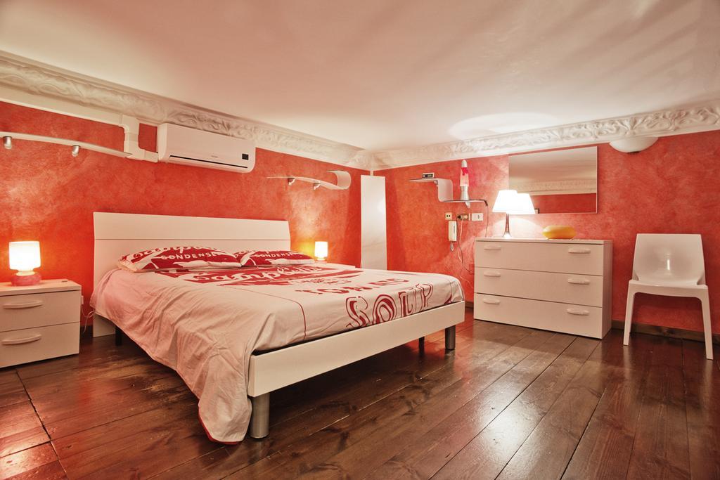 Trilocale Al Politeama - Zyz Apartment ปาแลร์โม ภายนอก รูปภาพ